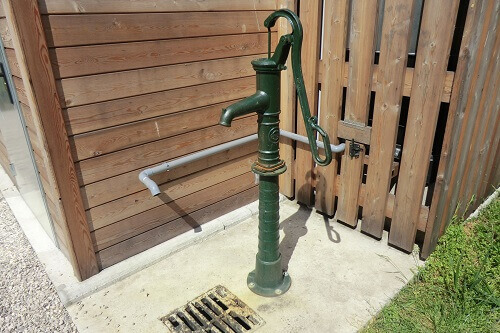 Création de puits et de forages d'eau